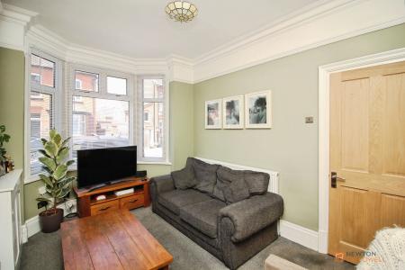 3 bedroom End of terrace house for sale in St. Pauls Road, Leicester, LE3