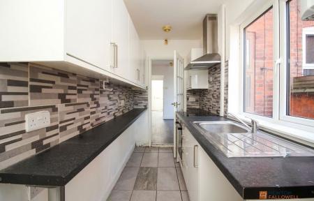 3 bedroom Terraced House for sale in Lansdowne Road, Leicester, LE2