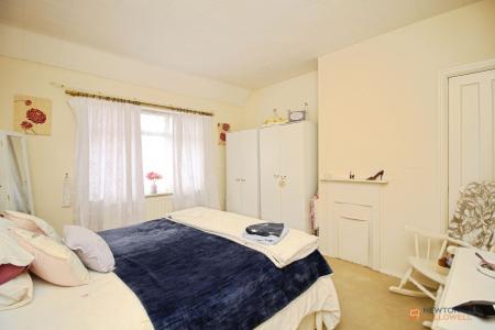 3 bedroom Terraced House for sale in Valence Road, Leicester, LE3
