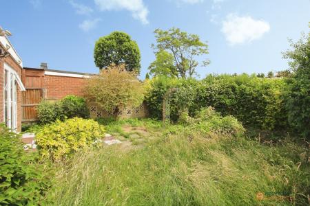 2 bedroom Detached bungalow for sale in Woodcote Road, Braunstone Town, Leicester, LE3