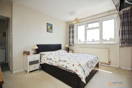 3 bedroom Semi-detached house for sale in Lamen Road, Leicester, LE3