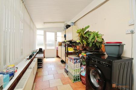 3 bedroom Semi-detached house for sale in Lamen Road, Leicester, LE3