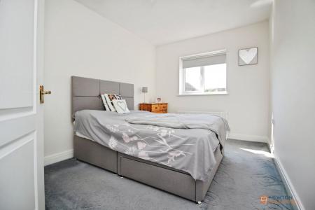 4 bedroom Detached house for sale in Foxglove Drive, Groby, LE6