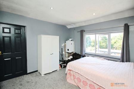 3 bedroom Semi-detached house for sale in Mossdale Road, Leicester, LE3