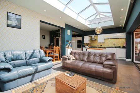 4 bedroom Detached bungalow for sale in Equestrian Property With Approx 7 Acres at Newbold Road, Kirkby Mallory
