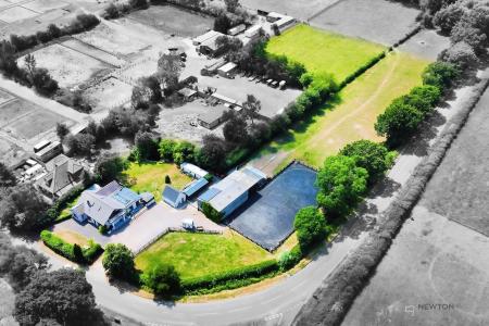 4 bedroom Detached bungalow for sale in Newbold Road, Kirkby Mallory, LE9