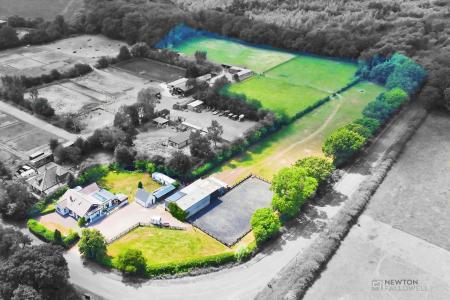 4 bedroom Detached bungalow for sale in Equestrian Property With Approx 7 Acres at Newbold Road, Kirkby Mallory