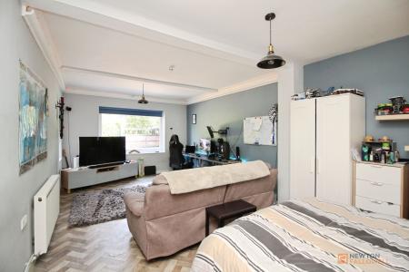 4 bedroom Detached bungalow for sale in Equestrian Property With Approx 7 Acres at Newbold Road, Kirkby Mallory