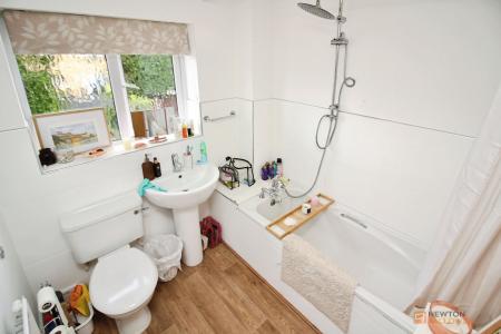 4 bedroom Detached house for sale in Petunia Close, Leicester Forest East, LE3