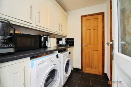4 bedroom Detached house for sale in Petunia Close, Leicester Forest East, LE3