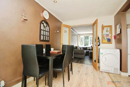 3 bedroom Semi-detached house for sale in Heathley Close, Leicester Forest East, LE3