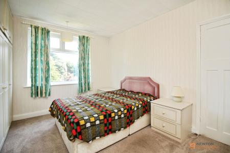 3 bedroom Semi-detached house for sale in Shakespeare Drive, Leicester, LE3