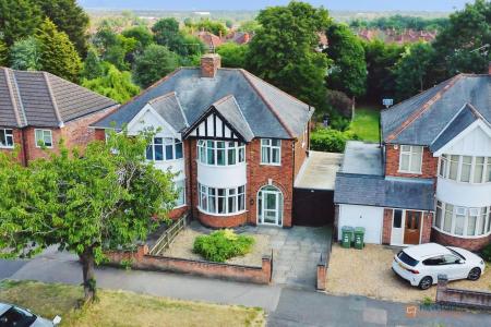 3 bedroom Semi-detached house for sale in Shakespeare Drive, Leicester, LE3