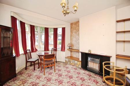 3 bedroom Semi-detached house for sale in Shakespeare Drive, Leicester, LE3