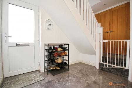 4 bedroom End of terrace house for sale in Woodland Drive, Leicester, LE3