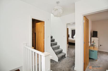 4 bedroom End of terrace house for sale in Woodland Drive, Leicester, LE3