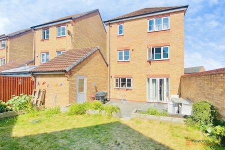 5 bedroom Detached house for sale in Stackyard Close, Thorpe Astley, LE3