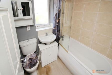 3 bedroom Semi-detached house for sale in Friswell Close, Barwell, LE9