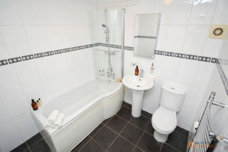 3 bedroom Detached house for sale in Heath Lane, Earl Shilton, LE9