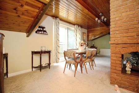 3 bedroom Detached house for sale in Heath Lane, Earl Shilton, LE9