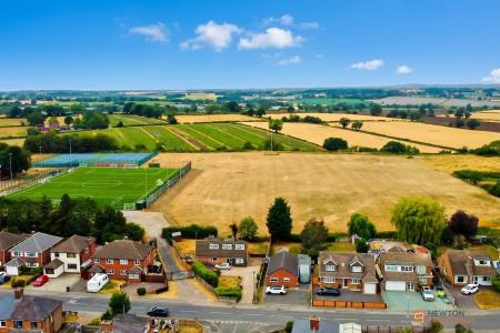 3 bedroom Detached house for sale in Heath Lane, Earl Shilton, LE9