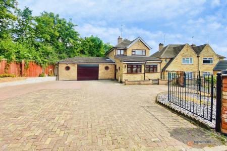 Columbine Close, Leicester, LE3