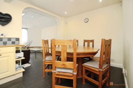 4 bedroom Detached house for sale in Columbine Close, Leicester, LE3