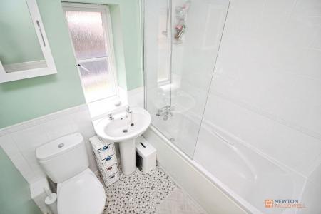2 bedroom Semi-detached house for sale in Pretoria Close, Thurcaston Park, LE4