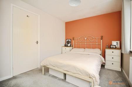 2 bedroom Semi-detached house for sale in Pretoria Close, Thurcaston Park, LE4