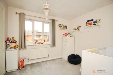 2 bedroom Semi-detached house for sale in Pretoria Close, Thurcaston Park, LE4