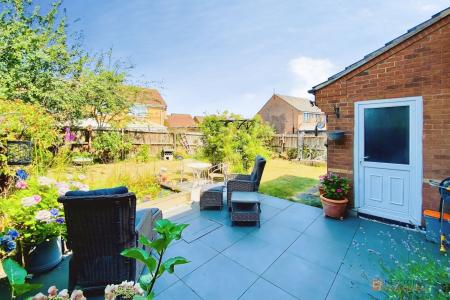 3 bedroom Semi-detached house for sale in Priestman Road, Thorpe Astley, LE3