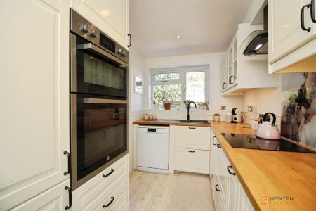 3 bedroom Semi-detached house for sale in Priestman Road, Thorpe Astley, LE3