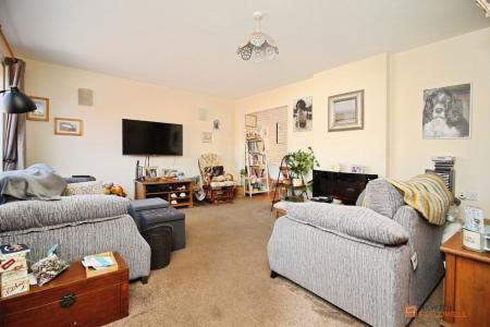 3 bedroom Detached house for sale in Farrier Lane, Leicester, LE4