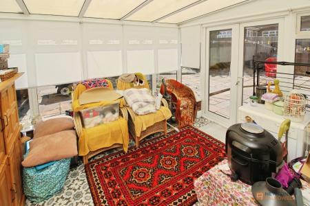 3 bedroom Detached house for sale in Farrier Lane, Leicester, LE4