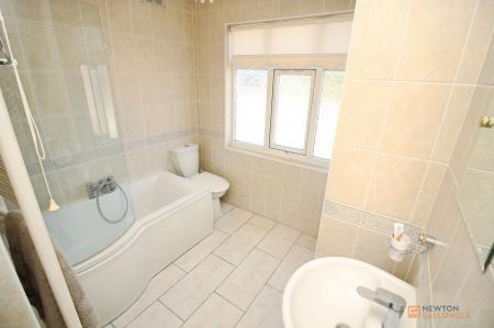 2 bedroom Detached house for sale in Rossendale Road, Earl Shilton, LE9