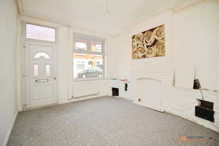 3 bedroom Terraced House for sale in Tudor Road, Leicester, LE3