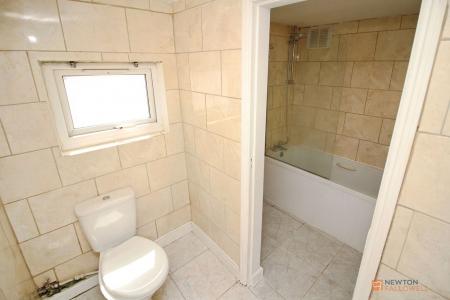 3 bedroom Terraced House for sale in Tudor Road, Leicester, LE3
