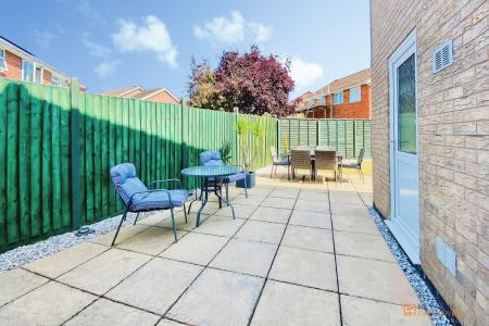 4 bedroom Detached house for sale in Wolsey Close, Leicester Forest East, LE3