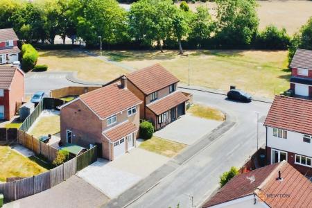 4 bedroom Detached house for sale in Wolsey Close, Leicester Forest East, LE3