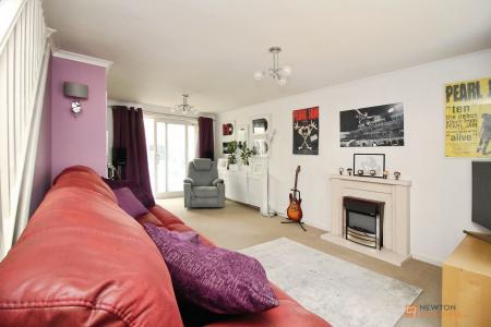 4 bedroom Detached house for sale in Wolsey Close, Leicester Forest East, LE3