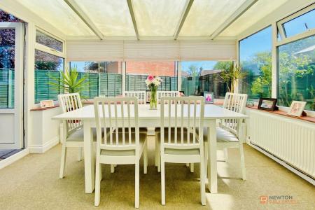 4 bedroom Detached house for sale in Wolsey Close, Leicester Forest East, LE3