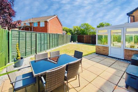 4 bedroom Detached house for sale in Wolsey Close, Leicester Forest East, LE3