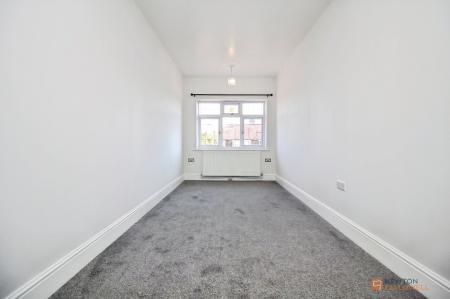 4 bedroom Detached house for sale in Hilders Road, Leicester, LE3