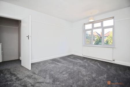 4 bedroom Detached house for sale in Hilders Road, Leicester, LE3