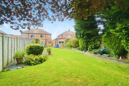 3 bedroom Semi-detached house for sale in Queens Drive, Leicester Forest East, LE3