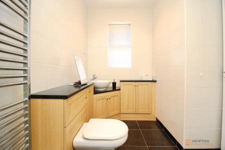 5 bedroom Detached house for sale in Barons Close, Kirby Muxloe, LE9