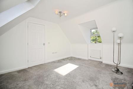 5 bedroom Detached house for sale in Barons Close, Kirby Muxloe, LE9