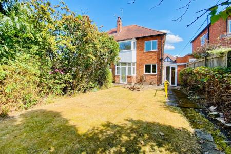 3 bedroom Semi-detached house for sale in Ainsdale Road, Leicester, LE3