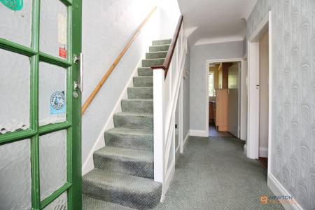 3 bedroom Semi-detached house for sale in Ainsdale Road, Leicester, LE3