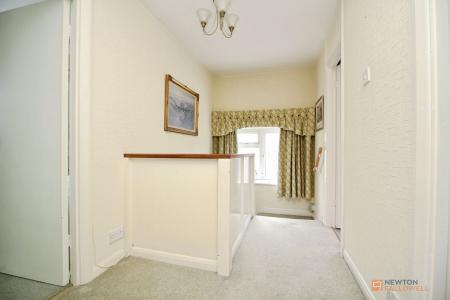 4 bedroom Detached house for sale in Lubbesthorpe Road, Leicester, LE3